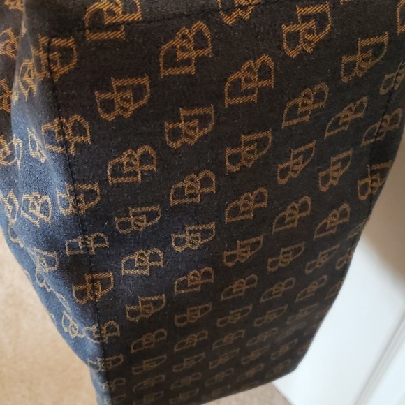 Dooney & Bourke handbag - Picture 4 of 8